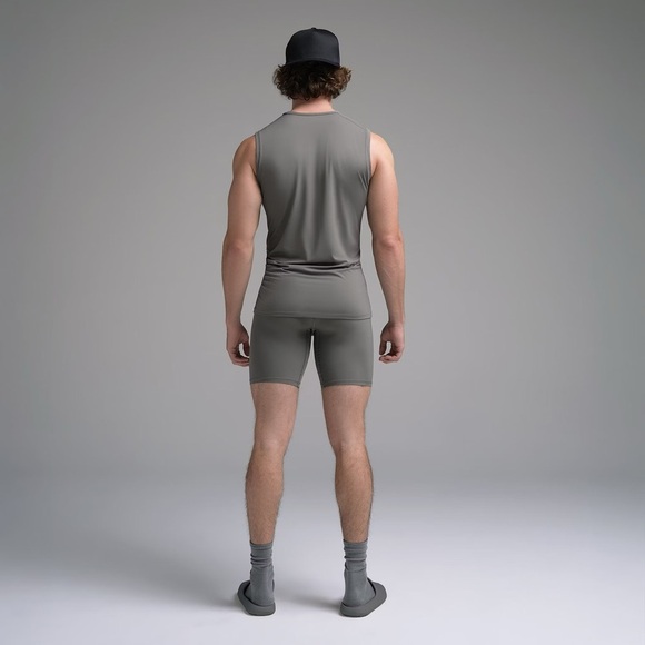 SKIMS | flex men muscle tank | size medium - Picture 2 of 6